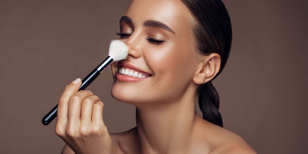 un Maquillage naturel femme