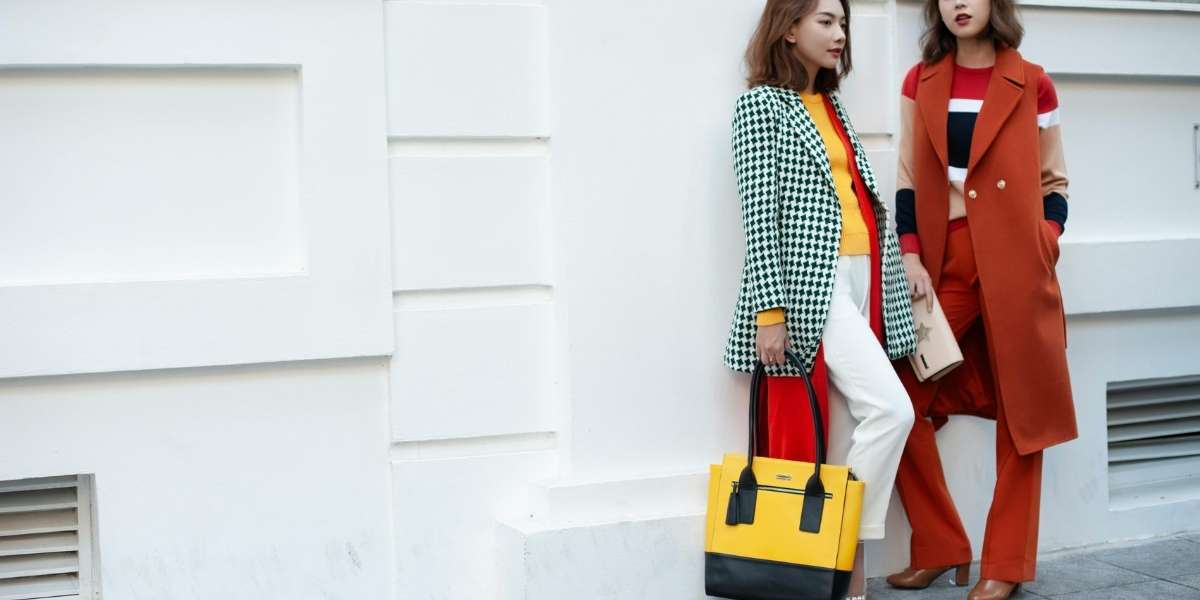 une Tenue femme bureau