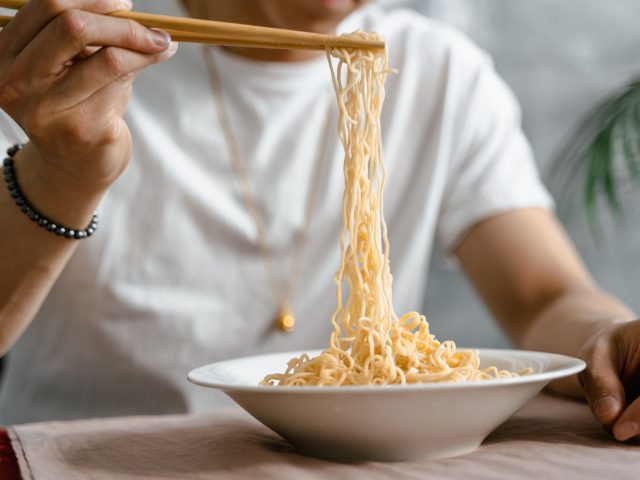 Shiratakis de konjac : l’alternative aux pâtes qui change tout